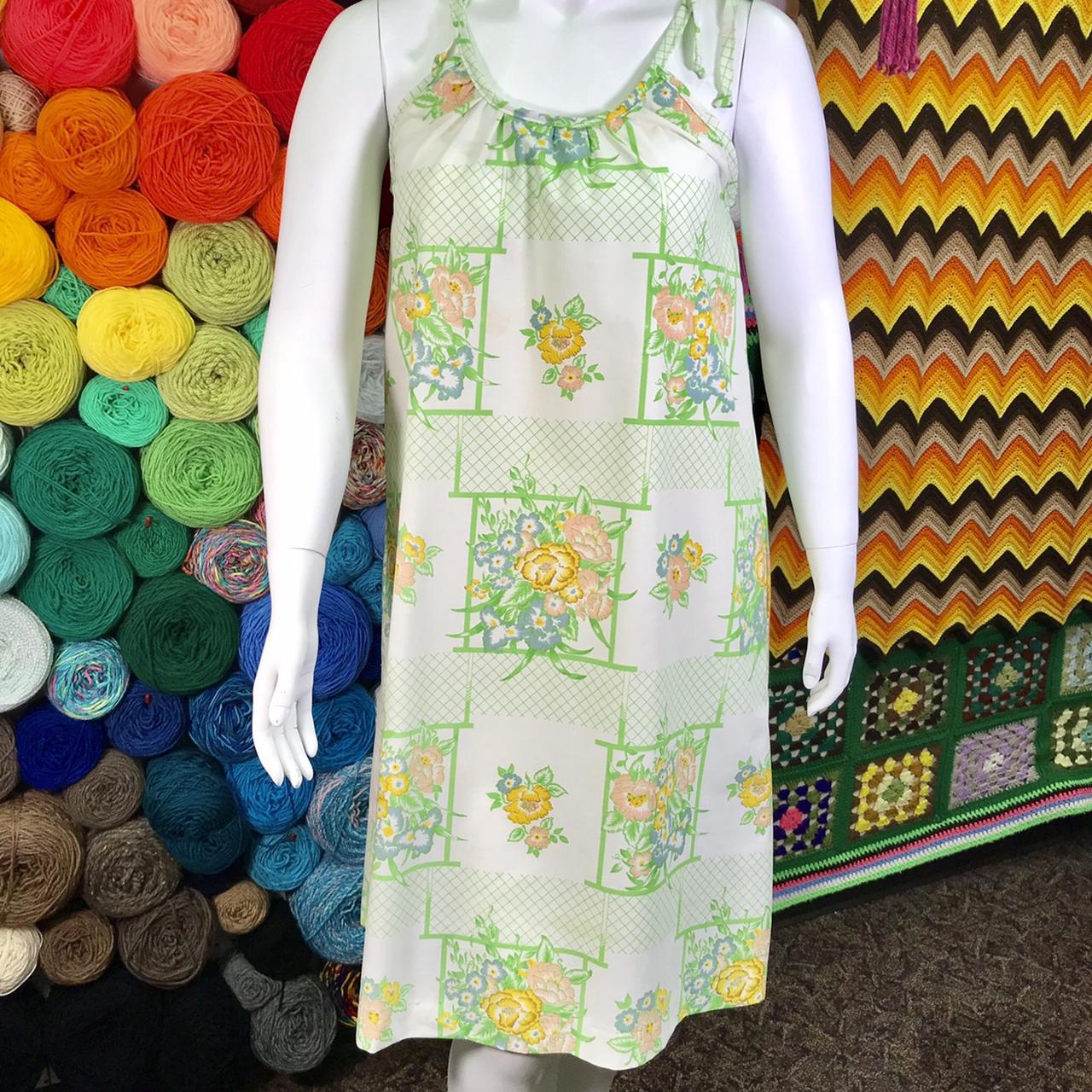 Medium: Bow Dresses