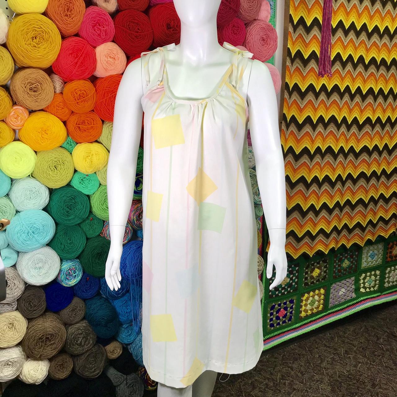 Small: Bow Dresses