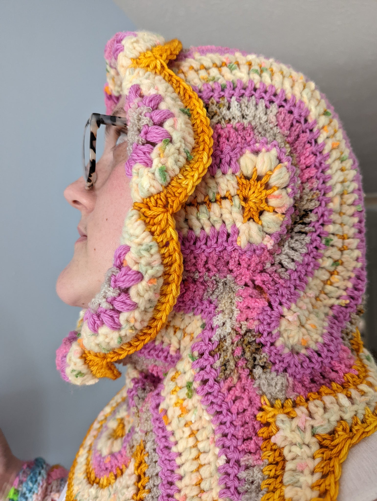 Handmade Daisy Hood: Warm Fuchsia, Ivory Speckle, Gold