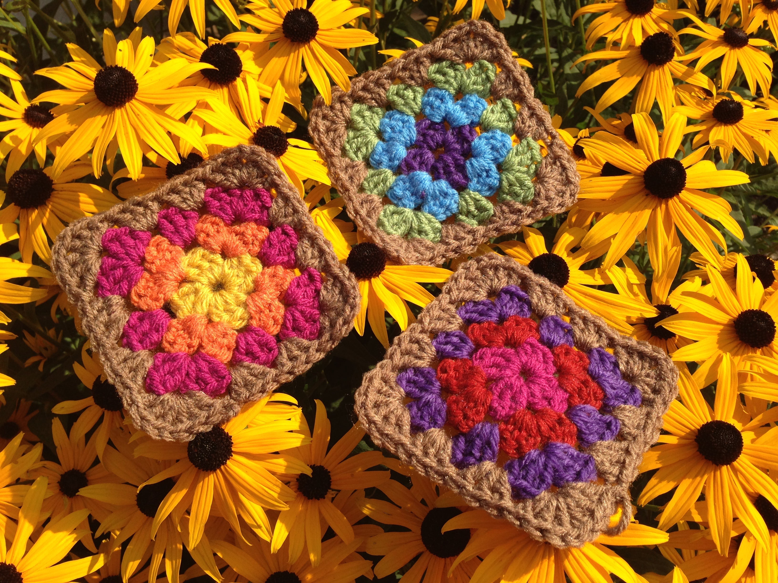 Easy and Colorful: The Snapdragon Brand Guide to Granny Squares